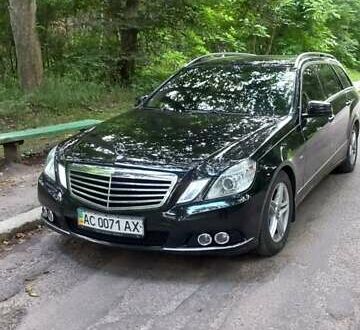 Чорний Мерседес Е-Клас, об'ємом двигуна 2.14 л та пробігом 450 тис. км за 10000 $, фото 1 на Automoto.ua