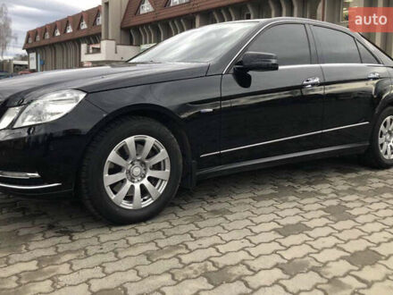 Мерседес Е-Клас 2010 у Трускавце на Automoto.ua Чорний Мерседес Е-Клас, об'ємом двигуна 3.5 л та пробігом 120 тис. км за 18000 $, фото 1 на Automoto.ua