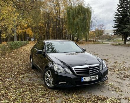 Чорний Мерседес Е-Клас, об'ємом двигуна 3 л та пробігом 235 тис. км за 16500 $, фото 1 на Automoto.ua