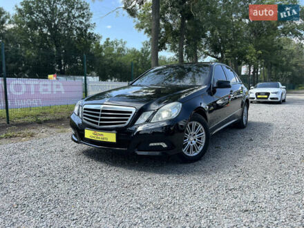 Черный Мерседес Е-Класс, объемом двигателя 2.2 л и пробегом 339 тыс. км за 10000 $, фото 1 на Automoto.ua