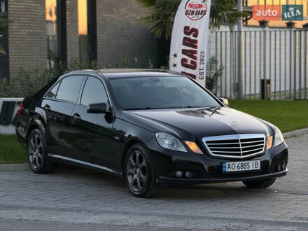 Мерседес Е-Класс 2010 в Ужгороде на Automoto.ua Черный Мерседес Е-Класс, объемом двигателя 2.14 л и пробегом 340 тыс. км за 10200 $, фото 1 на Automoto.ua