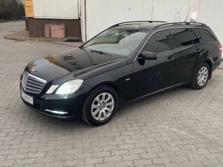 Мерседес Е-Класс 2010 в Львове на Automoto.ua Черный Мерседес Е-Класс, объемом двигателя 2.2 л и пробегом 199 тыс. км за 13200 $, фото 1 на Automoto.ua