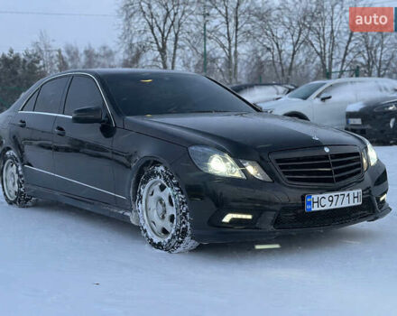 Черный Мерседес Е-Класс, объемом двигателя 2.14 л и пробегом 289 тыс. км за 13500 $, фото 1 на Automoto.ua
