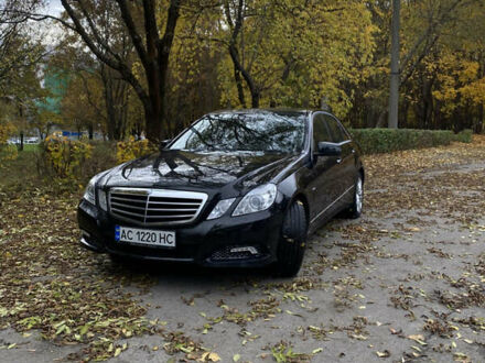 Мерседес Е-Клас 2010 у Луцьку на Automoto.ua Чорний Мерседес Е-Клас, об'ємом двигуна 2.99 л та пробігом 233 тис. км за 16500 $, фото 1 на Automoto.ua