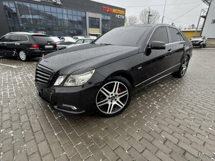 Черный Мерседес Е-Класс, объемом двигателя 3 л и пробегом 195 тыс. км за 14200 $, фото 1 на Automoto.ua