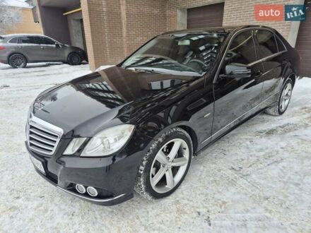 Чорний Мерседес Е-Клас, об'ємом двигуна 2.2 л та пробігом 319 тис. км за 10400 $, фото 1 на Automoto.ua