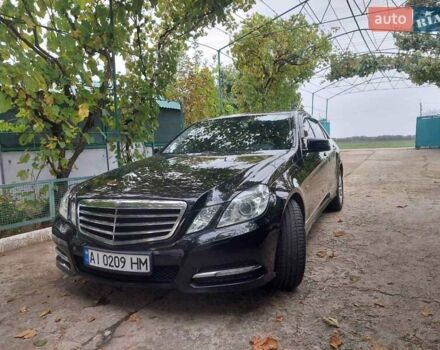 Чорний Мерседес Е-Клас, об'ємом двигуна 2.1 л та пробігом 273 тис. км за 12600 $, фото 1 на Automoto.ua