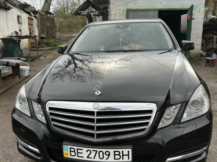 Черный Мерседес Е-Класс, объемом двигателя 2.2 л и пробегом 200 тыс. км за 15500 $, фото 1 на Automoto.ua