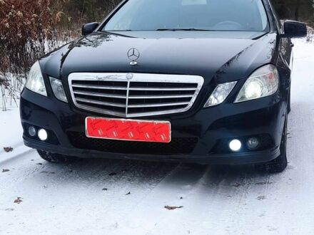 Чорний Мерседес Е-Клас, об'ємом двигуна 2.2 л та пробігом 310 тис. км за 10200 $, фото 1 на Automoto.ua