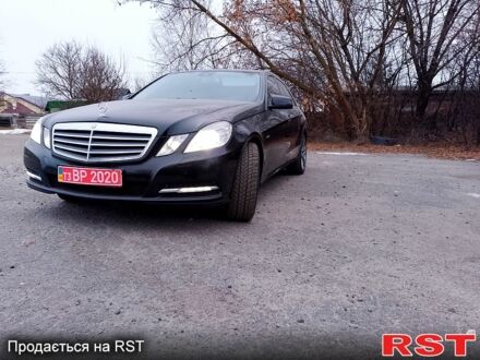 Мерседес Е-Клас 2011 у Миргороде на Automoto.ua Чорний Мерседес Е-Клас, об'ємом двигуна 18 л та пробігом 280 тис. км за 11800 $, фото 1 на Automoto.ua