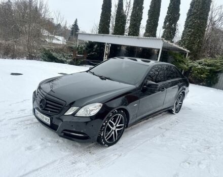 Черный Мерседес Е-Класс, объемом двигателя 2.1 л и пробегом 286 тыс. км за 9999 $, фото 1 на Automoto.ua