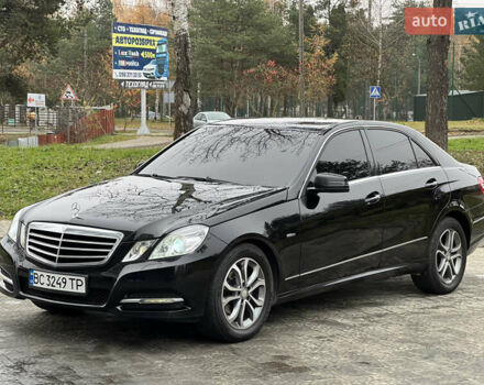 Черный Мерседес Е-Класс, объемом двигателя 1.8 л и пробегом 271 тыс. км за 8999 $, фото 1 на Automoto.ua