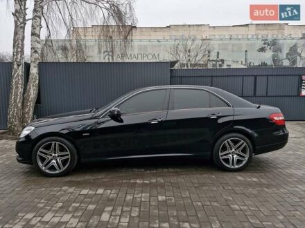 Мерседес Е-Класс 2011 в Миргороде на Automoto.ua Черный Мерседес Е-Класс, объемом двигателя 1.8 л и пробегом 282 тыс. км за 11700 $, фото 1 на Automoto.ua