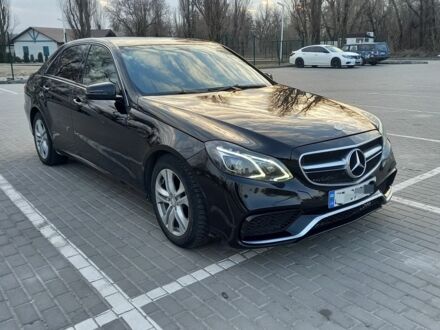 Мерседес Е-Класс 2011 в Запорожье на Automoto.ua Черный Мерседес Е-Класс, объемом двигателя 1.8 л и пробегом 420 тыс. км за 14000 $, фото 1 на Automoto.ua