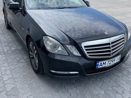 Чорний Мерседес Е-Клас, об'ємом двигуна 2.2 л та пробігом 380 тис. км за 13700 $, фото 1 на Automoto.ua