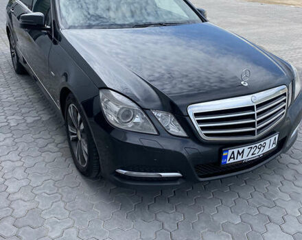 Чорний Мерседес Е-Клас, об'ємом двигуна 2.2 л та пробігом 380 тис. км за 13700 $, фото 1 на Automoto.ua