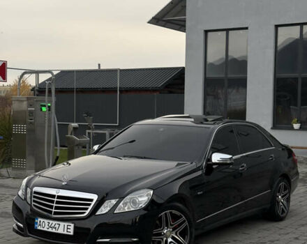 Черный Мерседес Е-Класс, объемом двигателя 2.2 л и пробегом 470 тыс. км за 12500 $, фото 1 на Automoto.ua