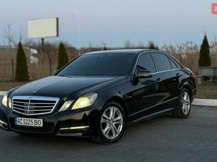 Черный Мерседес Е-Класс, объемом двигателя 2.99 л и пробегом 350 тыс. км за 14999 $, фото 1 на Automoto.ua