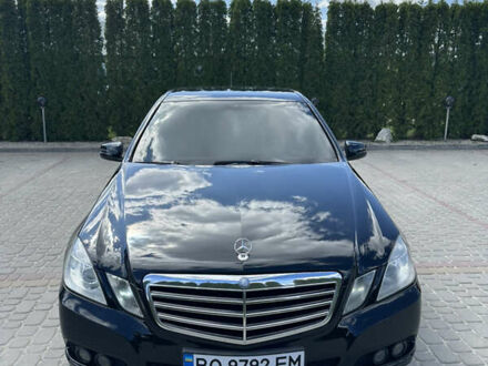 Черный Мерседес Е-Класс, объемом двигателя 2.14 л и пробегом 210 тыс. км за 13200 $, фото 1 на Automoto.ua