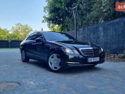 Мерседес Е-Клас 2011 у Івано-Франківську на Automoto.ua Чорний Мерседес Е-Клас, об'ємом двигуна 2.14 л та пробігом 395 тис. км за 13500 $, фото 1 на Automoto.ua