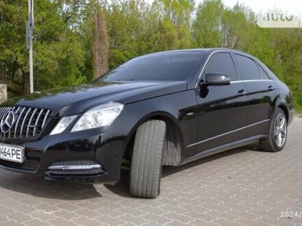 Мерседес Е-Класс 2011 в Бродах на Automoto.ua Черный Мерседес Е-Класс, объемом двигателя 2.14 л и пробегом 314 тыс. км за 13700 $, фото 1 на Automoto.ua