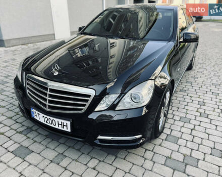 Черный Мерседес Е-Класс, объемом двигателя 2.2 л и пробегом 248 тыс. км за 13390 $, фото 1 на Automoto.ua