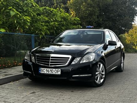 Мерседес Е-Клас 2011 у Львові на Automoto.ua Чорний Мерседес Е-Клас, об'ємом двигуна 2.1 л та пробігом 400 тис. км за 11400 $, фото 1 на Automoto.ua