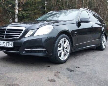 Черный Мерседес Е-Класс, объемом двигателя 2.2 л и пробегом 340 тыс. км за 13400 $, фото 1 на Automoto.ua