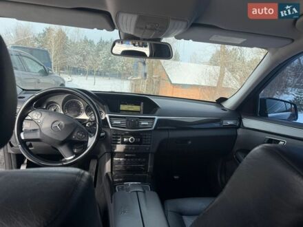 Чорний Мерседес Е-Клас, об'ємом двигуна 3.5 л та пробігом 350 тис. км за 12500 $, фото 1 на Automoto.ua