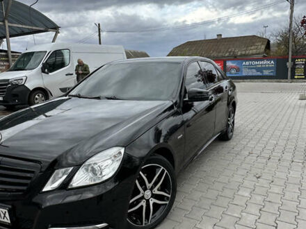 Черный Мерседес Е-Класс, объемом двигателя 2.2 л и пробегом 285 тыс. км за 12300 $, фото 1 на Automoto.ua