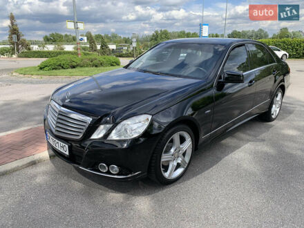 Мерседес Е-Класс 2011 в Ровно на Automoto.ua Черный Мерседес Е-Класс, объемом двигателя 2.2 л и пробегом 348 тыс. км за 11500 $, фото 1 на Automoto.ua