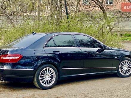 Мерседес Е-Класс 2011 в Одессе на Automoto.ua Черный Мерседес Е-Класс, объемом двигателя 2.14 л и пробегом 230 тыс. км за 13200 $, фото 1 на Automoto.ua