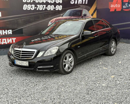 Черный Мерседес Е-Класс, объемом двигателя 2.2 л и пробегом 340 тыс. км за 12500 $, фото 1 на Automoto.ua