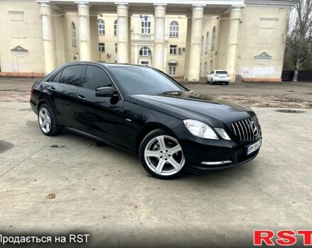Черный Мерседес Е-Класс, объемом двигателя 1.8 л и пробегом 254 тыс. км за 12500 $, фото 1 на Automoto.ua