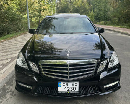 Чорний Мерседес Е-Клас, об'ємом двигуна 3.5 л та пробігом 130 тис. км за 16700 $, фото 1 на Automoto.ua