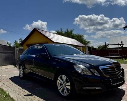 Чорний Мерседес Е-Клас, об'ємом двигуна 2.2 л та пробігом 420 тис. км за 11800 $, фото 1 на Automoto.ua