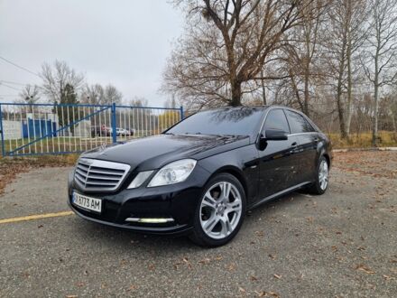 Черный Мерседес Е-Класс, объемом двигателя 1.8 л и пробегом 223 тыс. км за 9800 $, фото 1 на Automoto.ua
