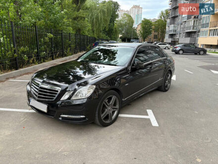 Мерседес Е-Класс 2012 в Киеве на Automoto.ua Черный Мерседес Е-Класс, объемом двигателя 2.2 л и пробегом 393 тыс. км за 14500 $, фото 1 на Automoto.ua