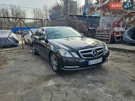 Чорний Мерседес Е-Клас, об'ємом двигуна 2.14 л та пробігом 396 тис. км за 7900 $, фото 1 на Automoto.ua
