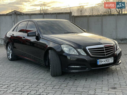 Мерседес Е-Класс 2012 в Сарнах на Automoto.ua Черный Мерседес Е-Класс, объемом двигателя 1.8 л и пробегом 180 тыс. км за 12050 $, фото 1 на Automoto.ua