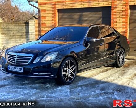 Черный Мерседес Е-Класс, объемом двигателя 2.1 л и пробегом 261 тыс. км за 13300 $, фото 1 на Automoto.ua