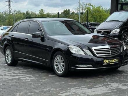Мерседес Е-Клас 2012 у Чернівцях на Automoto.ua Чорний Мерседес Е-Клас, об'ємом двигуна 2.2 л та пробігом 151 тис. км за 13500 $, фото 1 на Automoto.ua