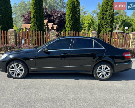 Чорний Мерседес Е-Клас, об'ємом двигуна 2.14 л та пробігом 334 тис. км за 13000 $, фото 1 на Automoto.ua