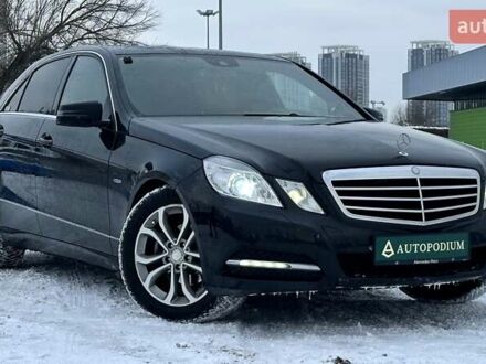 Черный Мерседес Е-Класс, объемом двигателя 1.8 л и пробегом 174 тыс. км за 12999 $, фото 1 на Automoto.ua