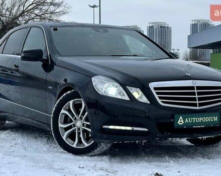Черный Мерседес Е-Класс, объемом двигателя 1.8 л и пробегом 174 тыс. км за 12999 $, фото 1 на Automoto.ua