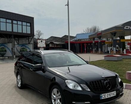 Черный Мерседес Е-Класс, объемом двигателя 2.2 л и пробегом 345 тыс. км за 11500 $, фото 1 на Automoto.ua