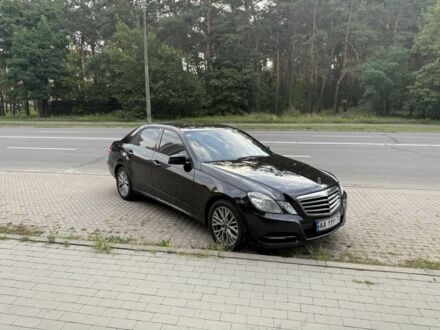 Мерседес Е-Класс 2012 в Киеве на Automoto.ua Черный Мерседес Е-Класс, объемом двигателя 2.1 л и пробегом 378 тыс. км за 13900 $, фото 1 на Automoto.ua