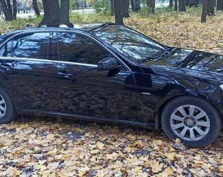 Черный Мерседес Е-Класс, объемом двигателя 1.8 л и пробегом 270 тыс. км за 8900 $, фото 1 на Automoto.ua