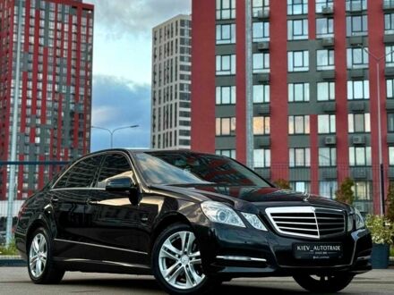 Черный Мерседес Е-Класс, объемом двигателя 1.8 л и пробегом 117 тыс. км за 13500 $, фото 1 на Automoto.ua