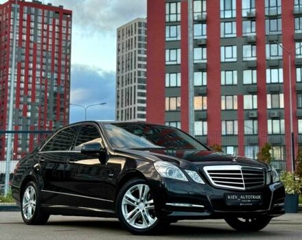 Чорний Мерседес Е-Клас, об'ємом двигуна 1.8 л та пробігом 117 тис. км за 13500 $, фото 1 на Automoto.ua